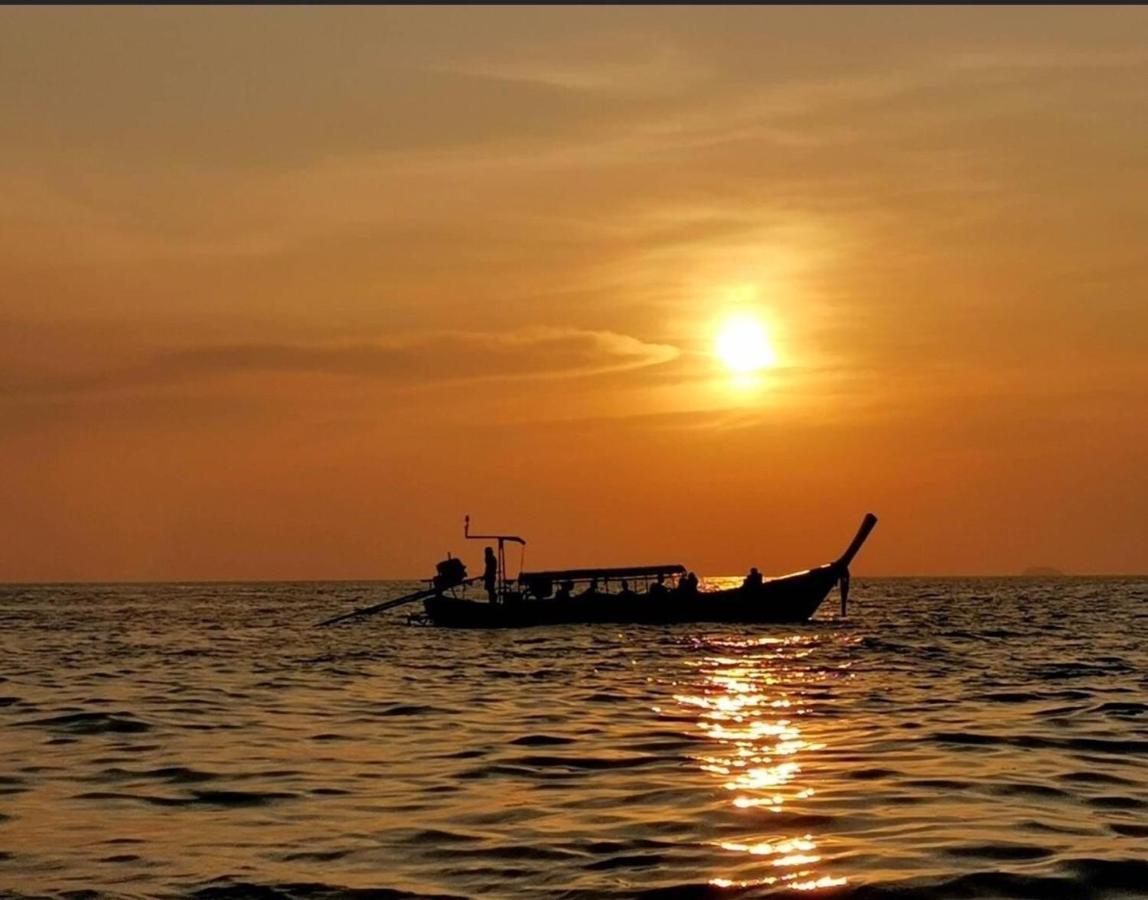 Pp Midnight Hotel Ko Phi Phi Zewnętrze zdjęcie